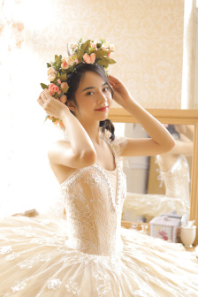 女士不遮阴内搭图片